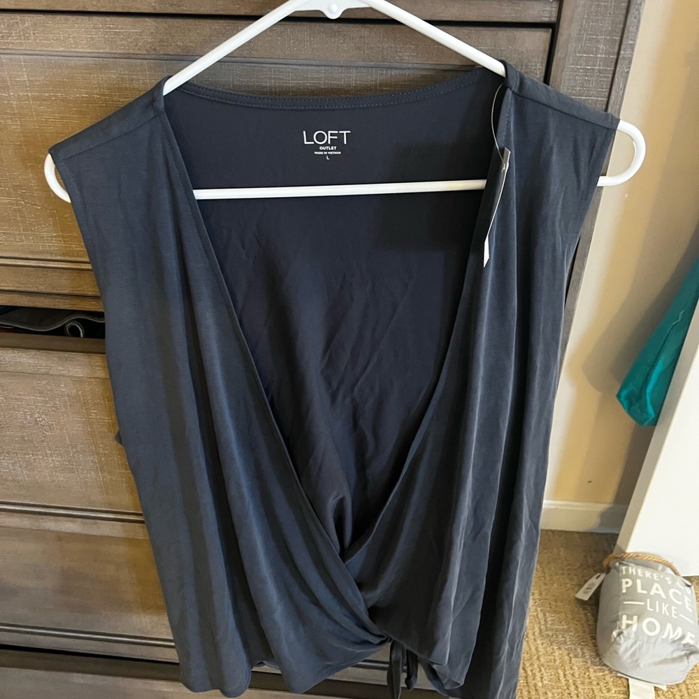Loft sleeveless gray top